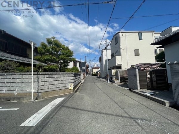 豊中市服部寿町1丁目新築一戸建て