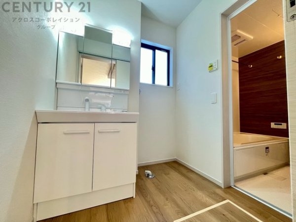 豊中市服部寿町1丁目新築一戸建て