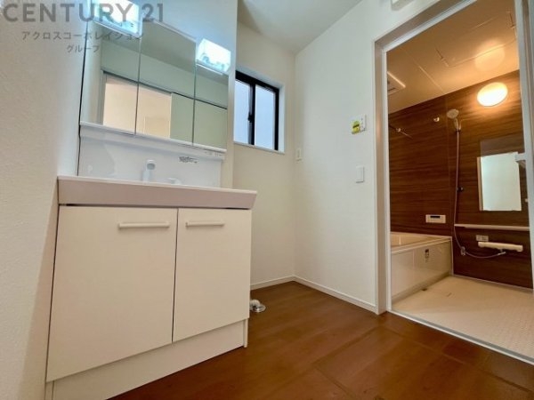 豊中市服部寿町1丁目新築一戸建て