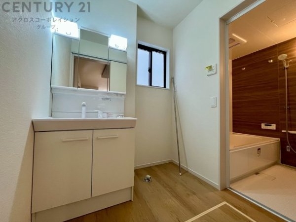 豊中市服部寿町1丁目新築一戸建て