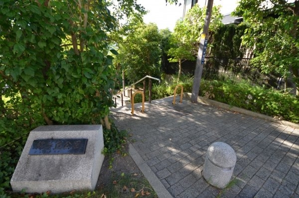 川西市錦松台の土地(錦ヶ丘公園)