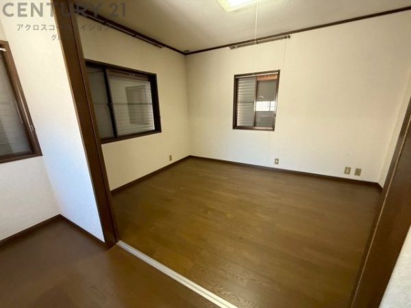 川西市久代３丁目の中古一戸建て