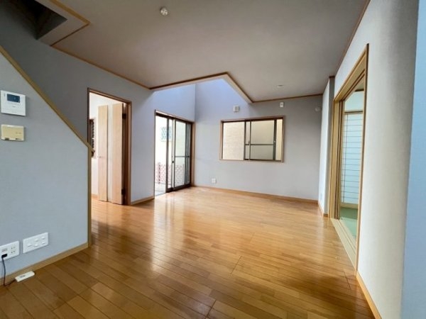 伊丹市東野４丁目の中古一戸建て