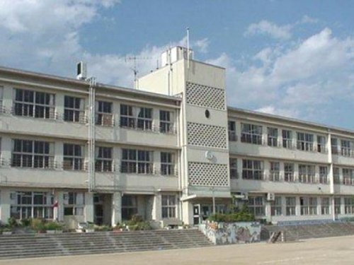 豊中市上野西2丁目の土地(豊中市立上野小学校)