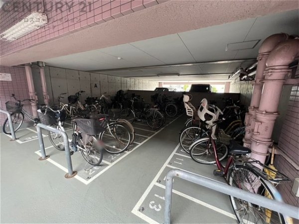 シャンテ川西