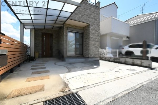 伊丹市鴻池６丁目の中古一戸建て