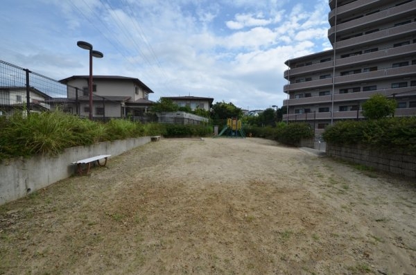川西市東畦野山手1丁目の中古一戸建て(東畦野2丁目公園)