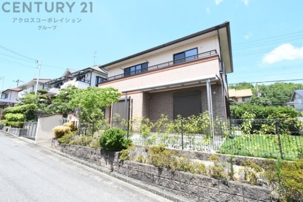 川西市けやき坂１丁目中古戸建