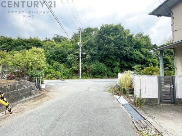川西市湯山台2丁目売り土地