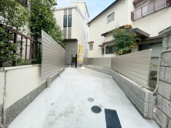 豊中市千里園1丁目新築一戸建て