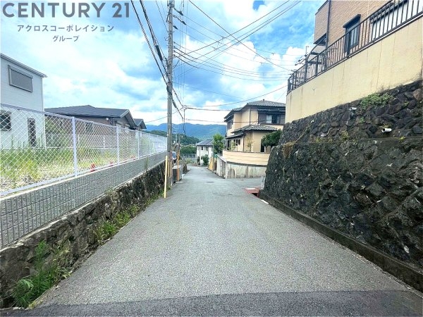 川西市鴬の森町の土地