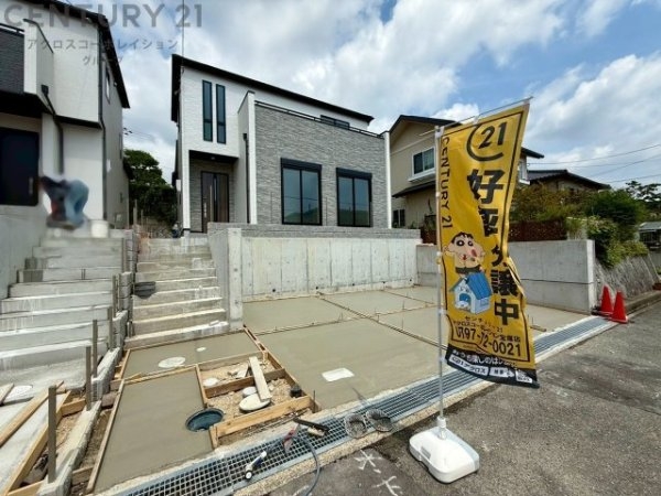 グラファーレ宝塚市中山五月台　全3区画