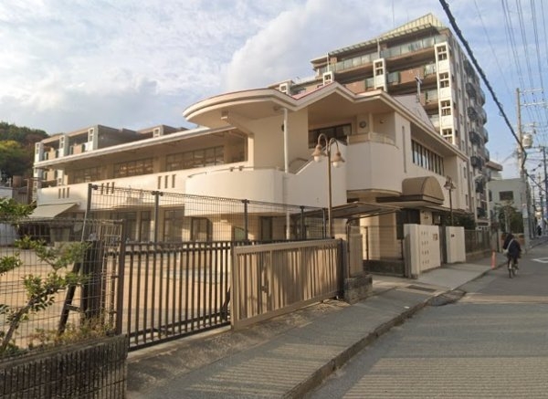 南宝塚ビューハイツ南4棟(バラホーム保育所)