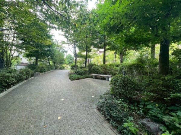 阪急日生ニュータウン花咲く丘の街Ｂ棟