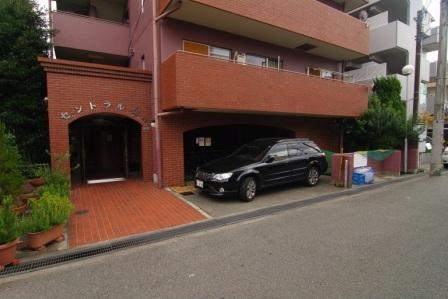 セントラル伊丹
