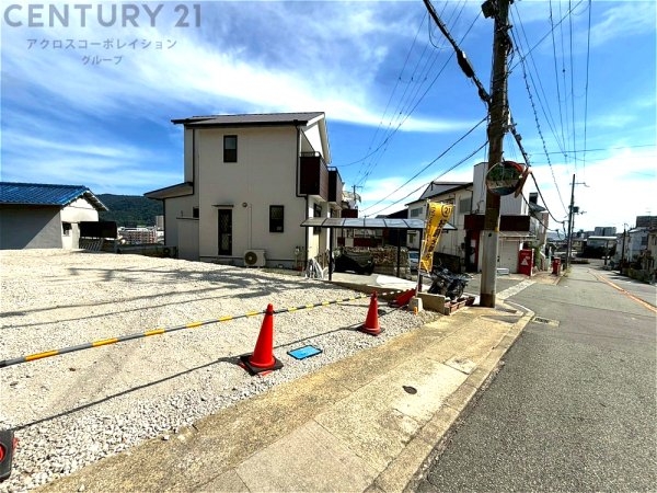 川西市霞ケ丘１丁目の土地