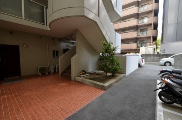 ファミール伊丹