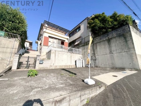 川西市錦松台の中古一戸建て