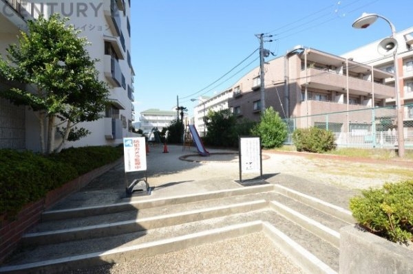 ローレルハイツ宝塚弐号棟