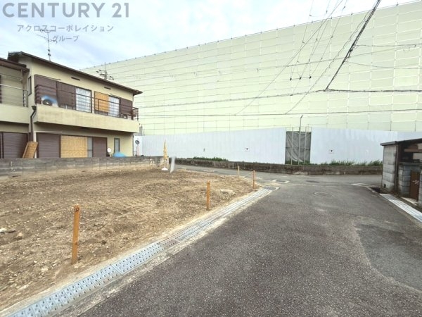 川西市小戸3丁目の土地(前面道路含む現地写真)