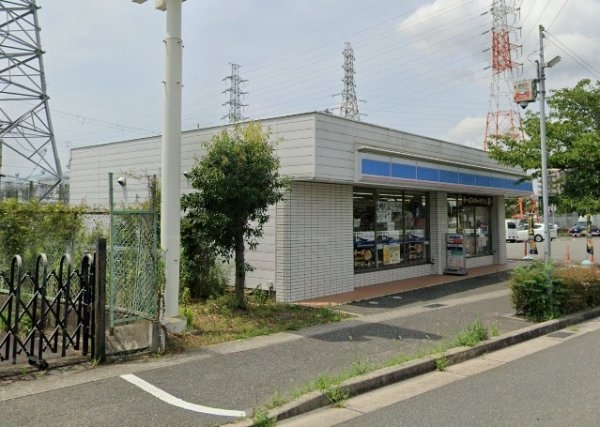 パレ武庫川プルミエールⅢ2号棟(ローソン伊丹池尻六丁目店)