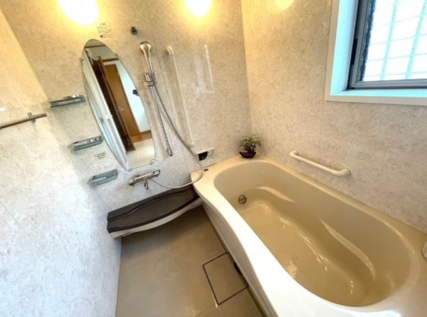 川西市丸山台２丁目の中古一戸建て