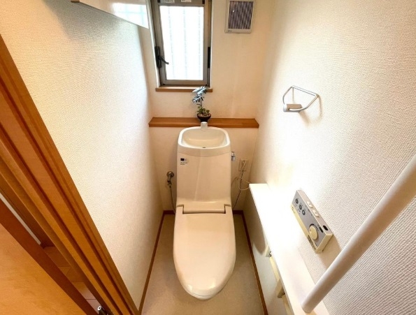 川西市丸山台２丁目の中古一戸建て