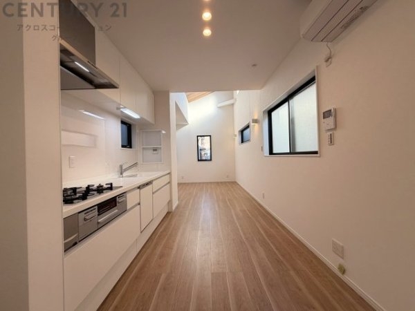 川西市南花屋敷1丁目新築一戸建て