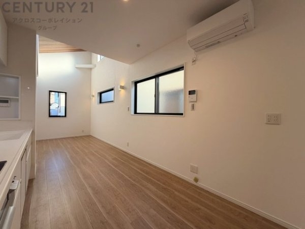 川西市南花屋敷1丁目新築一戸建て