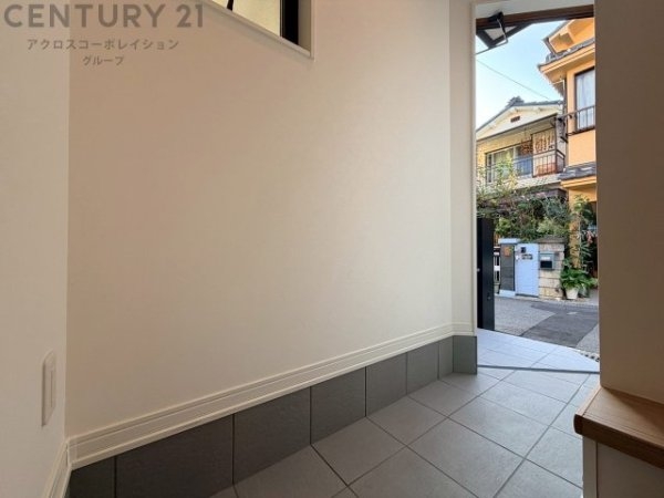 川西市南花屋敷1丁目新築一戸建て