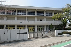 伊丹市荻野４丁目の中古一戸建て(伊丹市立荻野小学校)