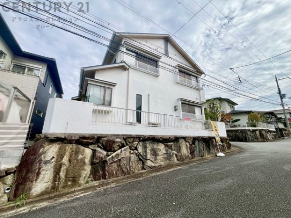 川西市水明台４丁目の中古一戸建て