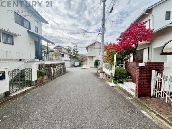 川西市水明台４丁目の中古一戸建て