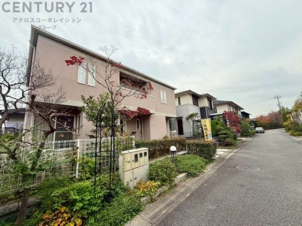 宝塚市山手台西２丁目の中古一戸建て