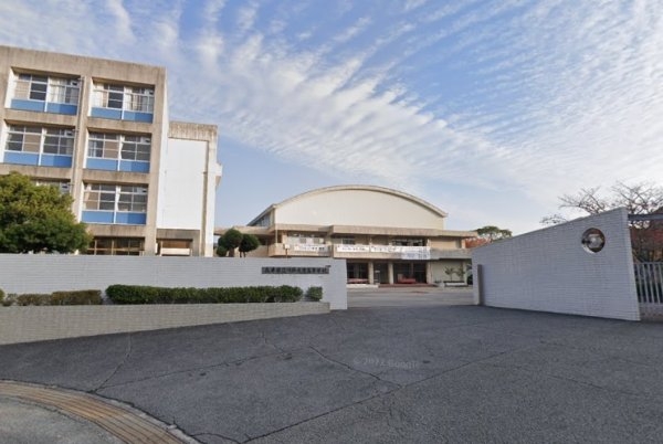 川西市大和東４丁目の土地(兵庫県立川西北陵高校)