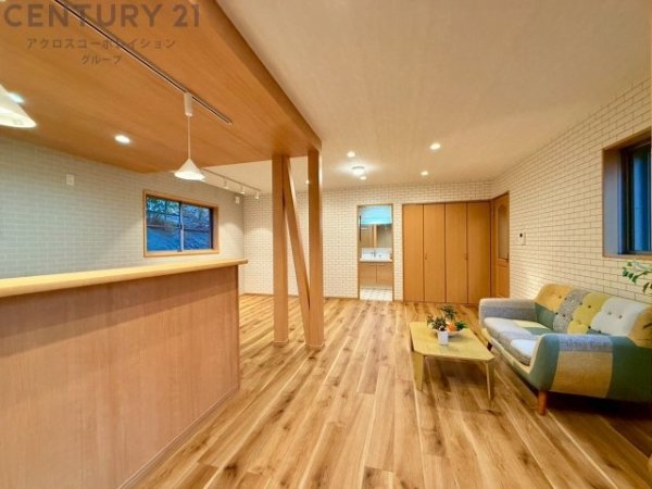 宝塚市宝梅３丁目の中古一戸建て