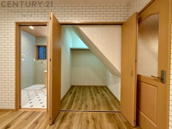 宝塚市宝梅３丁目の中古一戸建て