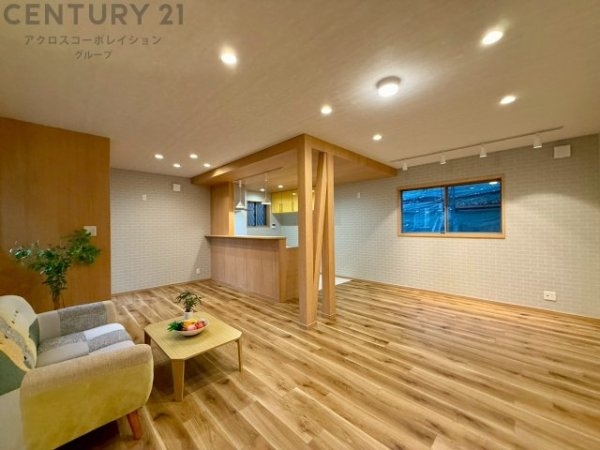 宝塚市宝梅３丁目の中古一戸建て