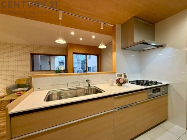 宝塚市宝梅３丁目の中古一戸建て