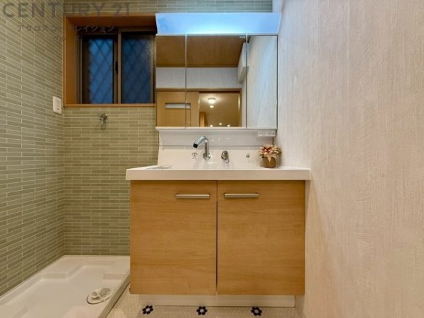 宝塚市宝梅３丁目の中古一戸建て