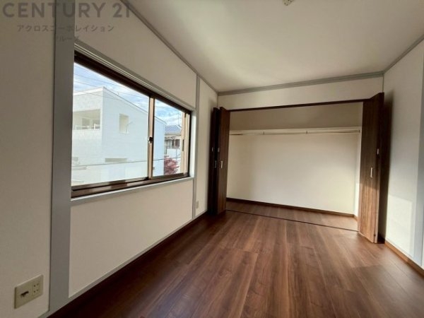 川西市新田３丁目の中古一戸建て