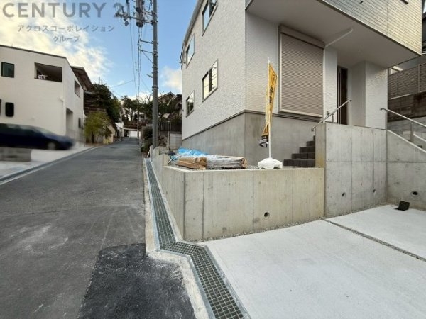 豊中市東豊中町3丁目新築一戸建て