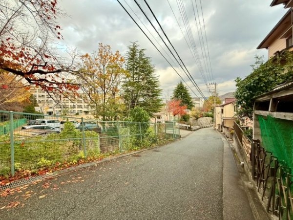宝塚市花屋敷荘園１丁目の土地