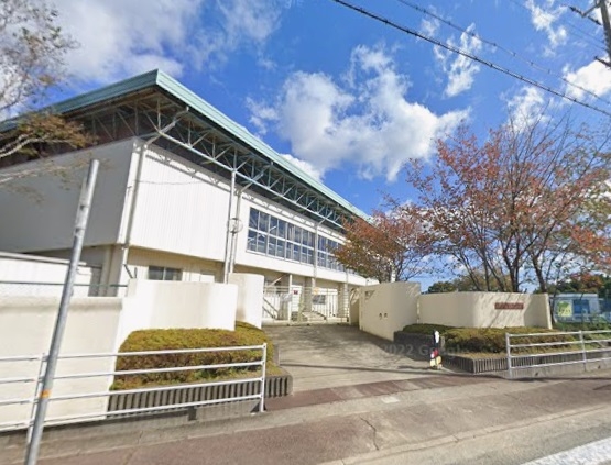 川辺郡猪名川町若葉２丁目の中古一戸建て(猪名川町立猪名川小学校)
