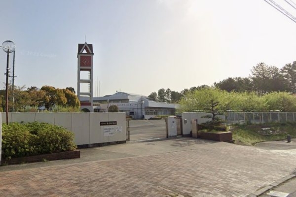川辺郡猪名川町若葉２丁目の中古一戸建て(猪名川町立猪名川中学校)
