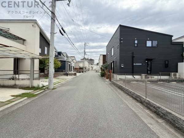 川辺郡猪名川町若葉２丁目中古戸建