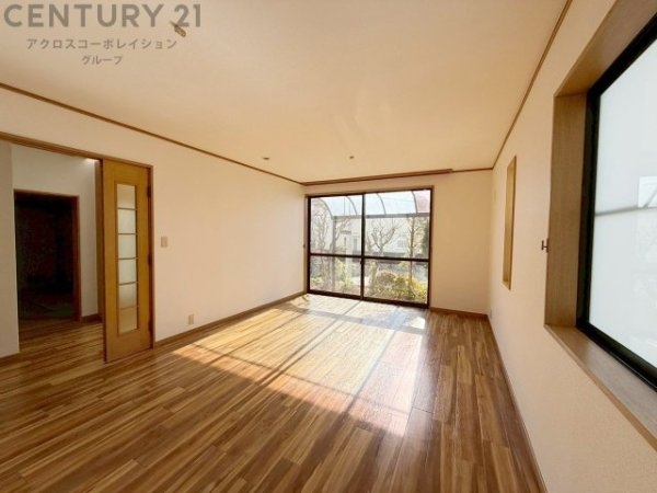 川西市丸山台３丁目の中古一戸建て