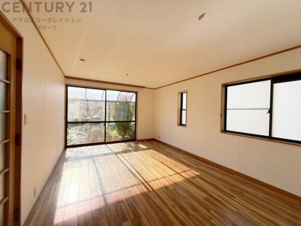 川西市丸山台３丁目の中古一戸建て