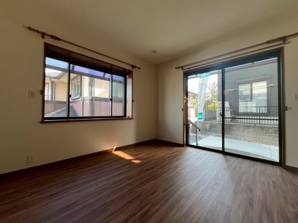 川西市萩原台西３丁目の中古一戸建て