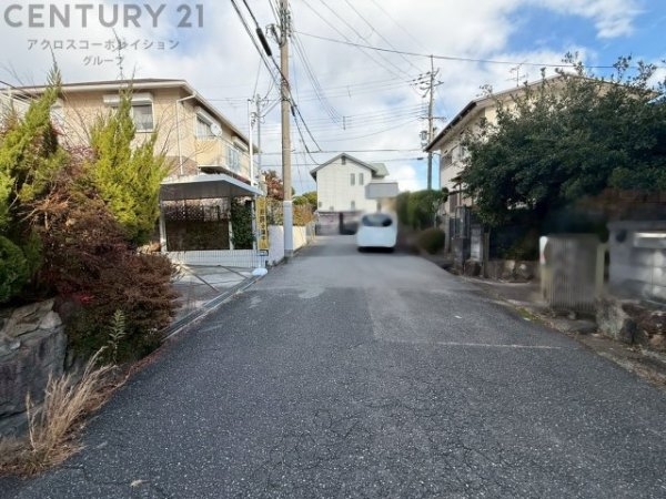 グラファーレ川西市大和西　全１棟